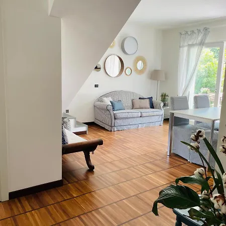 MY HUMBLE HOUSE-Villa apartment -amazing lake view